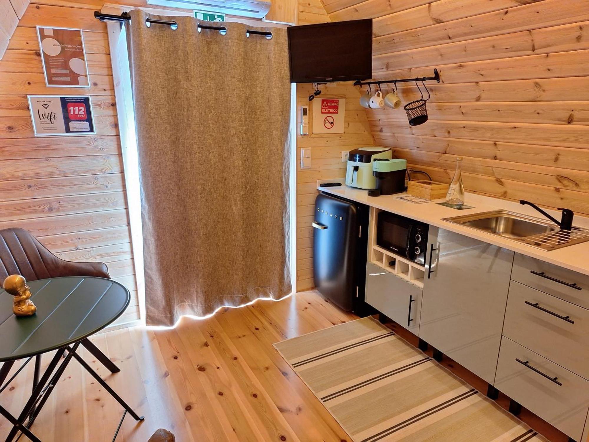 Vila Bastardo Glamping Pod Hotel ซินตรา ภายนอก รูปภาพ